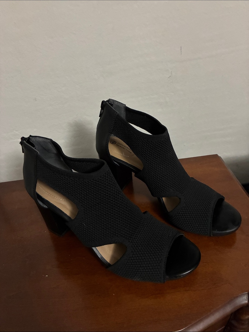 Giani Bernini Black Knit Open-Toe Block Heel Sandals